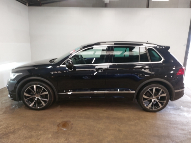 Volkswagen Tiguan 1.5 Tsi 150 R-line Dsg Black #4