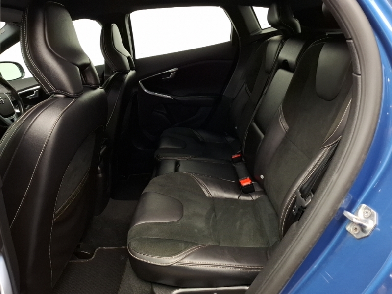Volvo V40 D2 120 R Design Blue #6