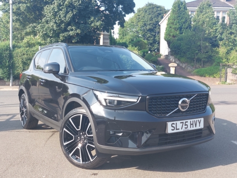 Volvo XC40 2.0 B4p Ultra Dark Black