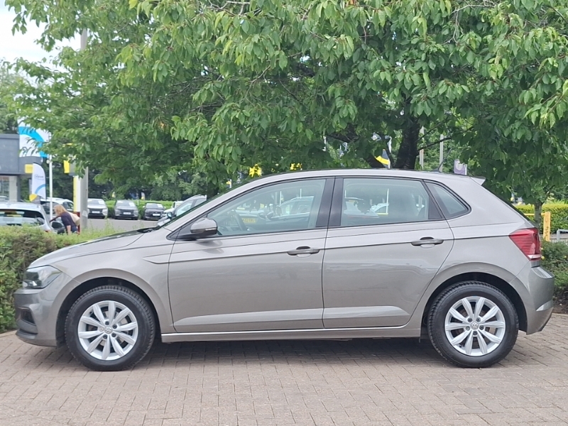 Volkswagen Polo 1.0 Se Grey #4