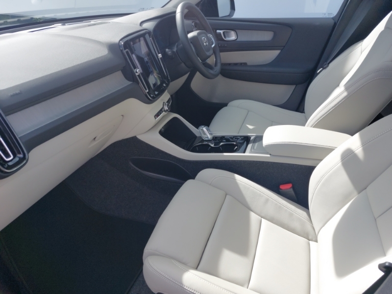 Volvo XC40 2.0 B4p Ultra Dark Black #5
