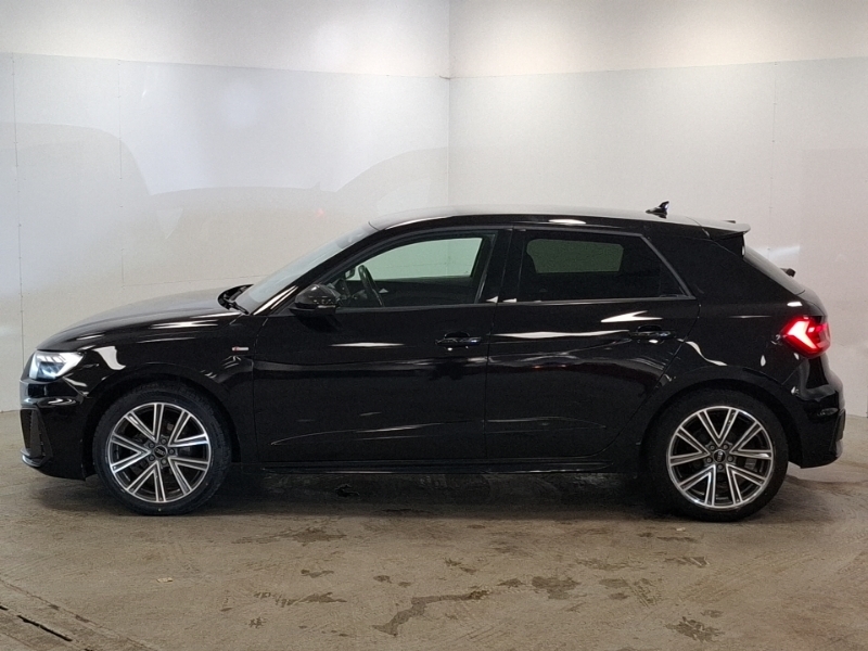 Audi A1 25 Tfsi S Line S Tronic Black #4