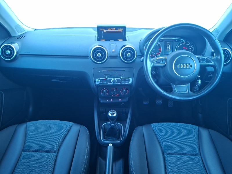 Audi A1 1.6 Tdi Sport Black #3