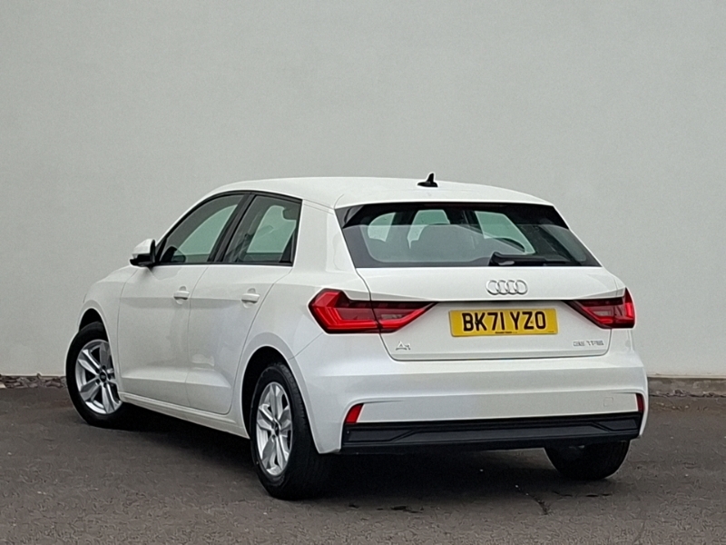 Audi A1 25 Tfsi Technik BK71YZO White #2