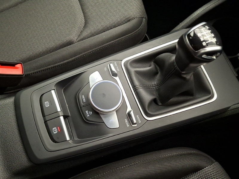 Audi Q2 Technik #15