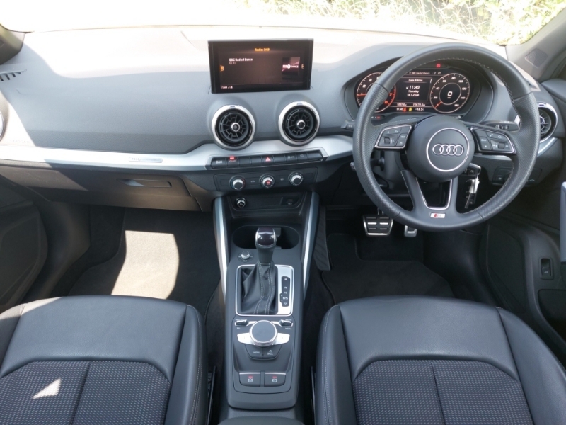 Audi Q2 35 Tfsi S Line S Tronic MW23SGY White #3