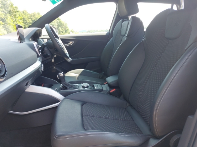 Audi Q2 35 Tfsi S Line S Tronic MW23SGY White #5