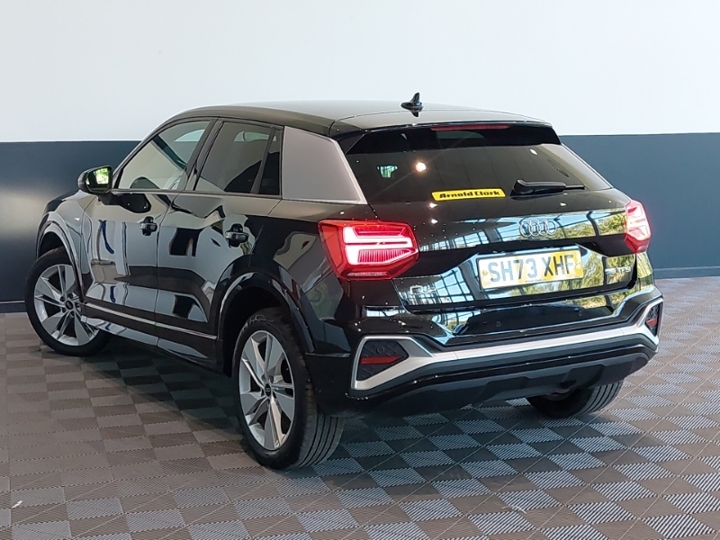 Audi Q2 35 Tfsi S Line S Tronic Black #2