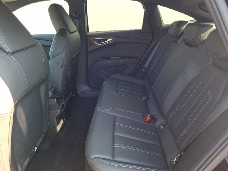 Audi Q4 E Tron 150Kw 40 82Kwh S Line Cs Black #6