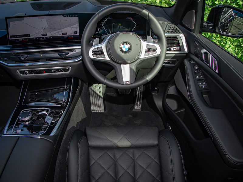BMW X7 Xdrive40i Mht M Sport Step Black #5