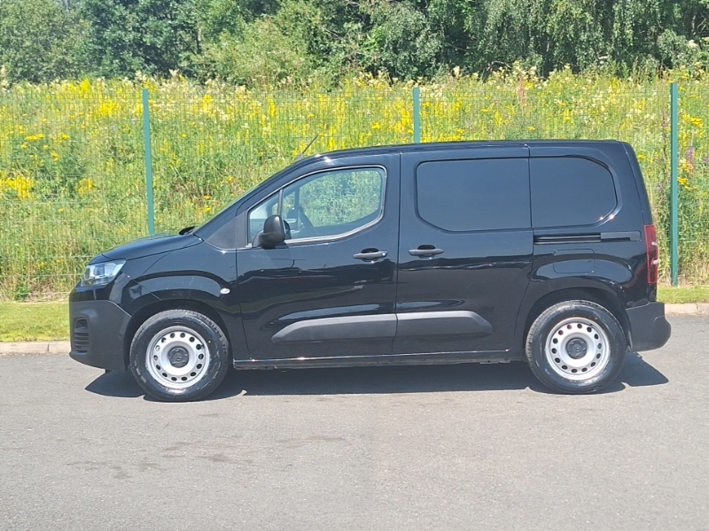 Citroen e-Berlingo 800 100Kw 50Kwh Enterprise Pro SL23BXO Black #4