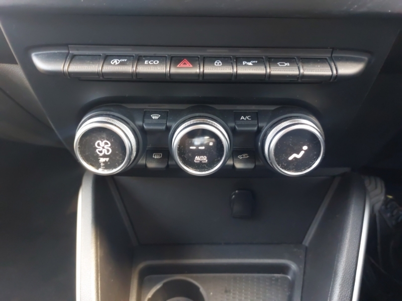 Dacia Duster Air Sce White #16