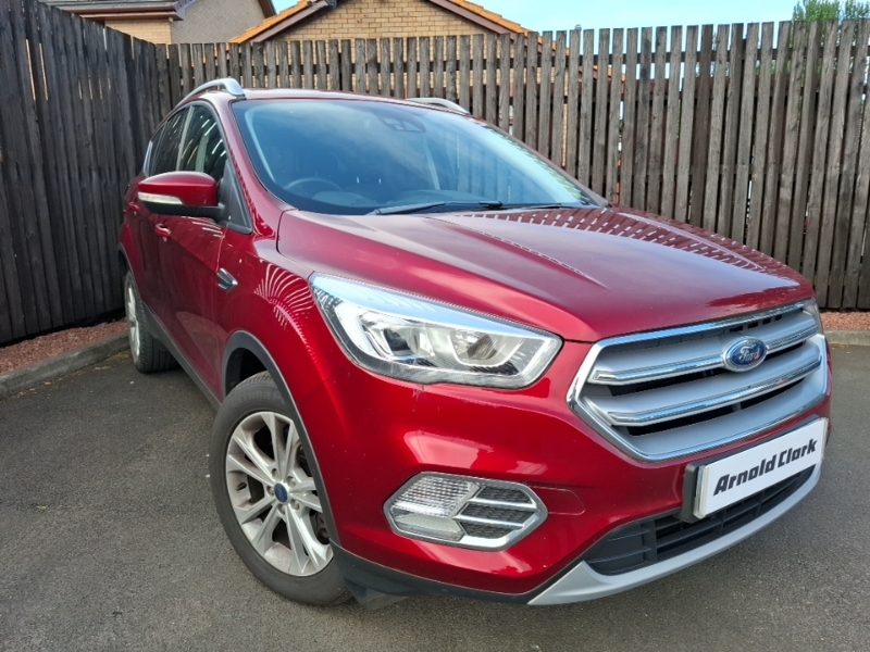 Ford Kuga 1.5 Tdci Titanium 2Wd Red