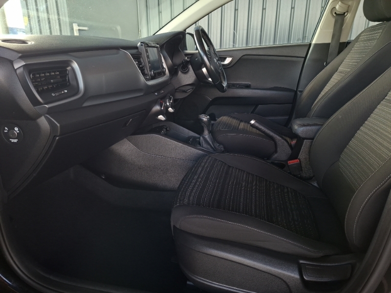 Kia Stonic 1.0T Gdi 2 ST69EOX Black #5