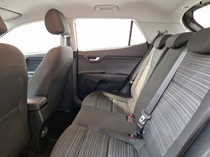 Kia Stonic 1.0T Gdi 99 2 Black #6
