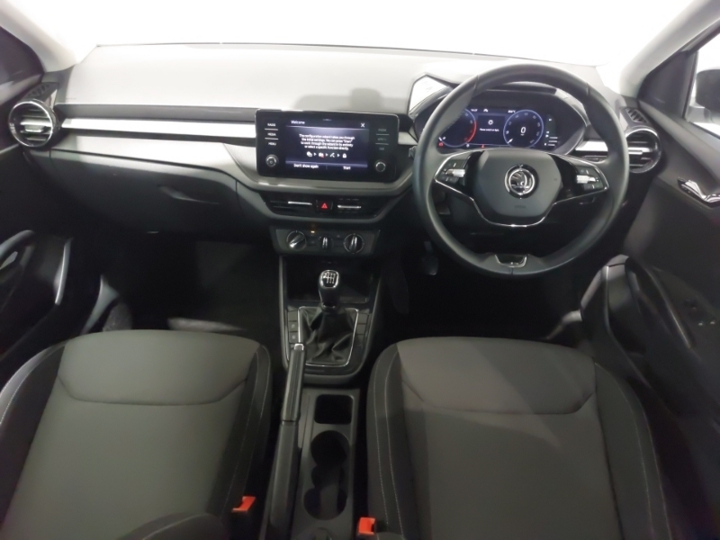 Skoda Fabia 1.0 Tsi 110 Colour Edition HN72EJV White #3