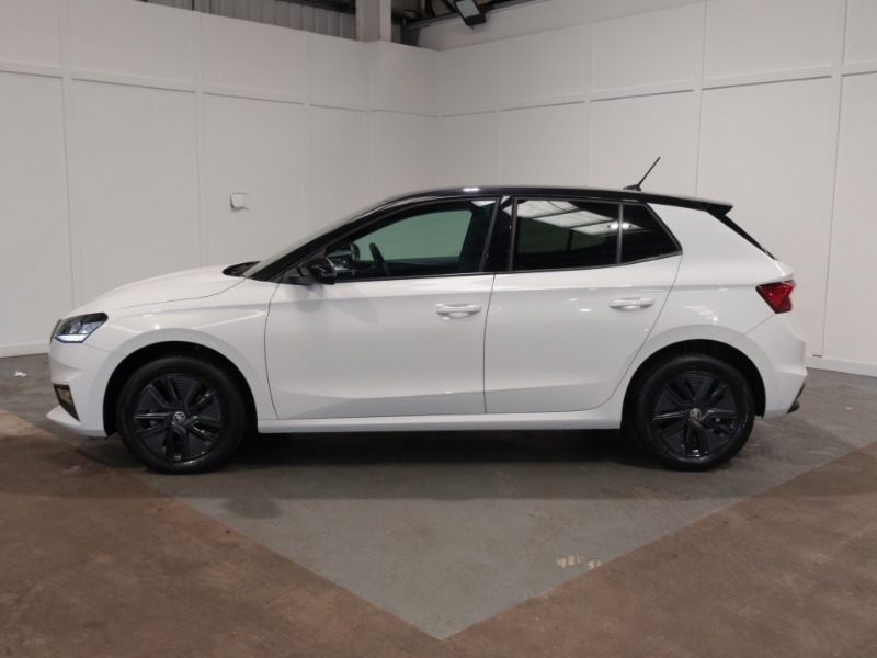 Skoda Fabia 1.0 Tsi 110 Colour Edition HN72EJV White #4