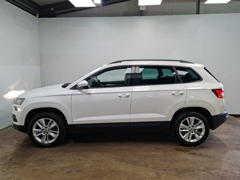 Skoda Karoq 1.5 Tsi Se Technology SH68OMP White #4