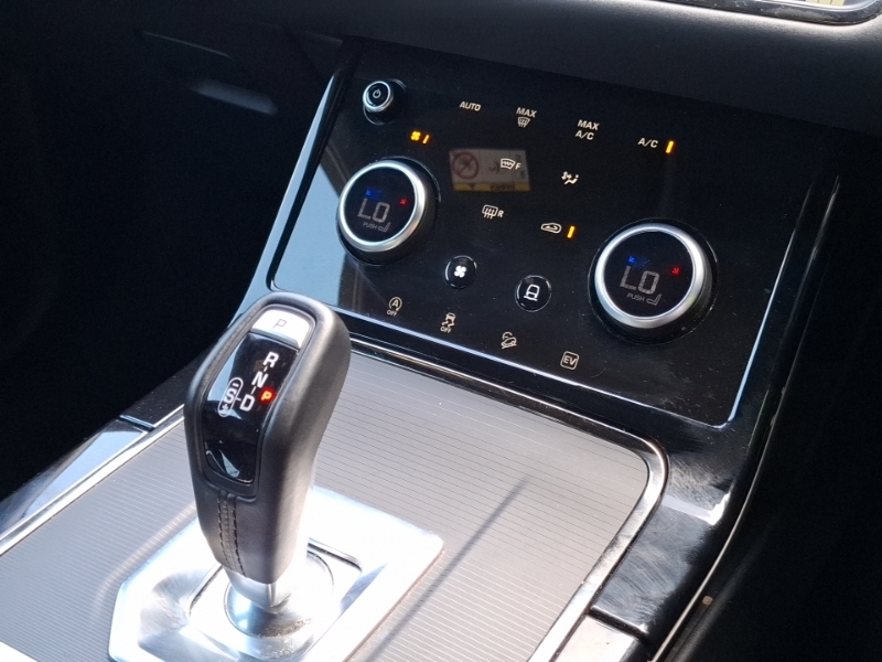 Land Rover Range Rover Evoque D200 Dynamic Se Black #16