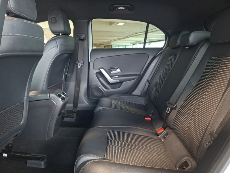Mercedes-Benz A Class A180 Sport Executive WP69UJC White #6