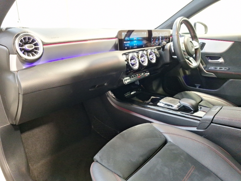 Mercedes-Benz A Class A200 Amg Line Premium Plus KE68OGJ White #5