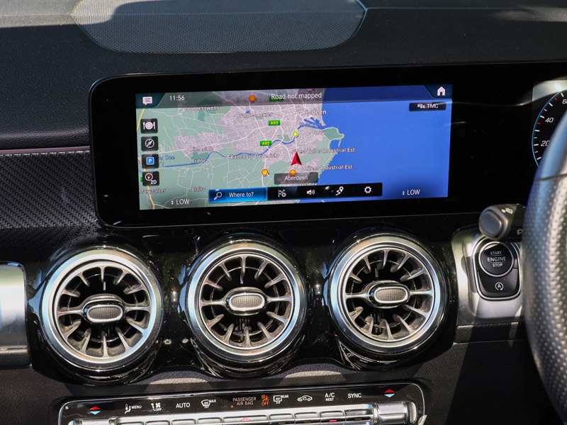 Mercedes-Benz GLB Class 200 Amg Line Premium Plus 7G-tronic Black #14