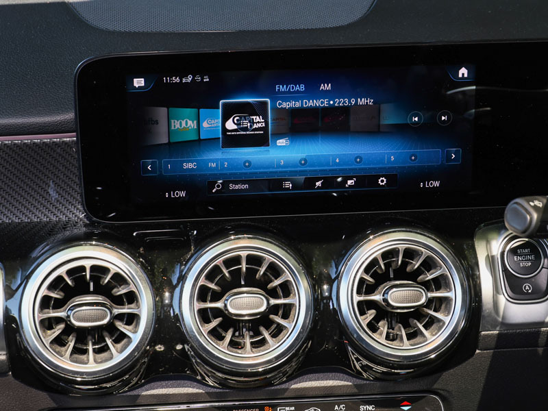 Mercedes-Benz GLB Class 200 Amg Line Premium Plus 7G-tronic Black #15