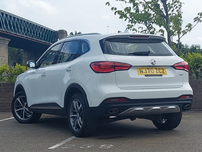 MG HS 1.5 T-gdi Exclusive White #2