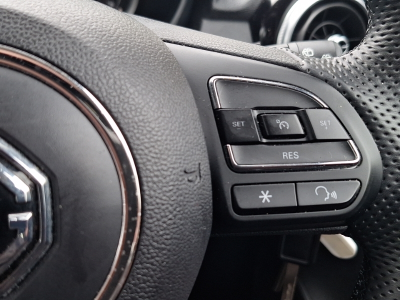 MG MG3 Hatchback Black #13