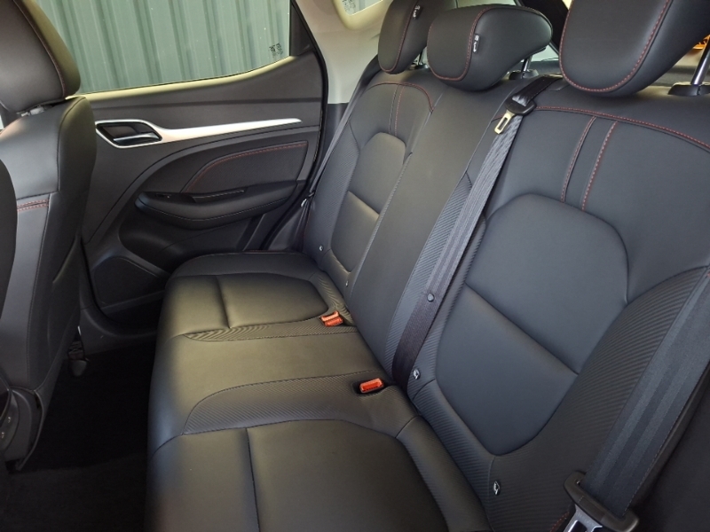 MG ZS 1.0T Gdi Exclusive Black #6