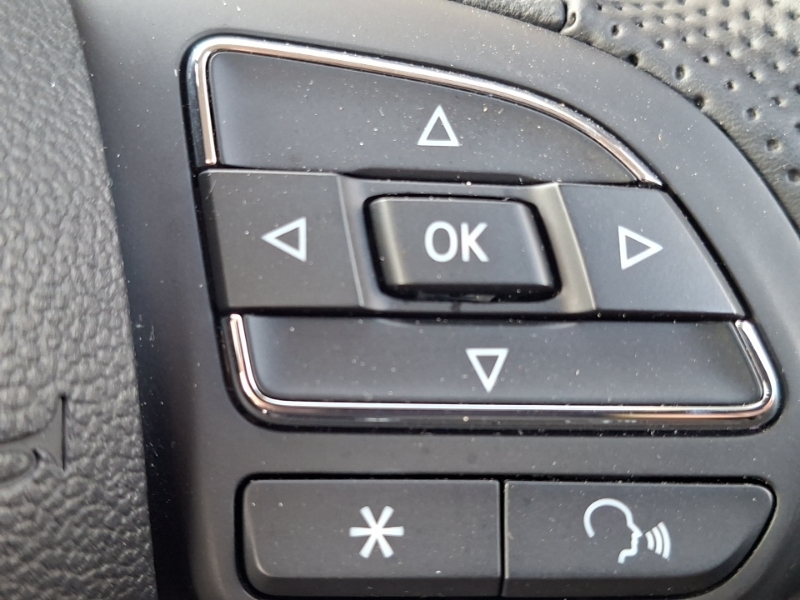 MG ZS Excite Vti-tech White #12