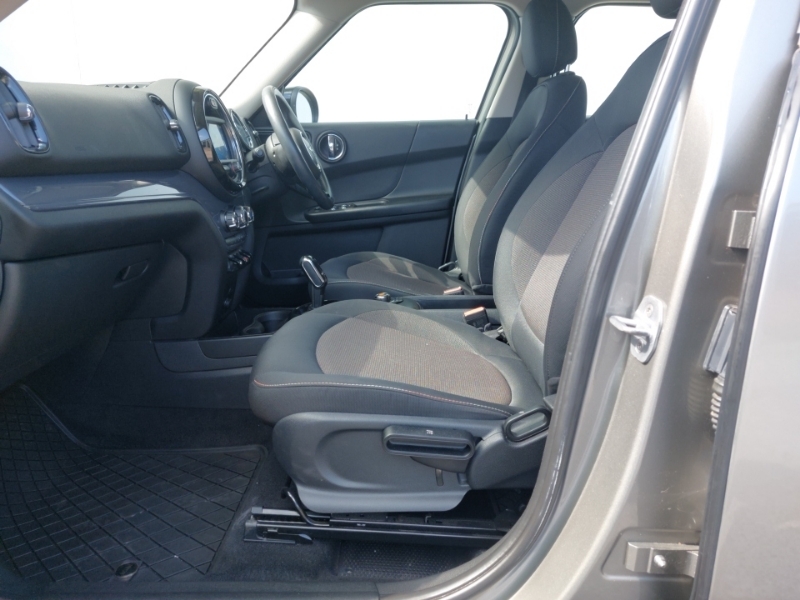 Mini Countryman 1.5 Cooper Classic VE69DGO Silver #5