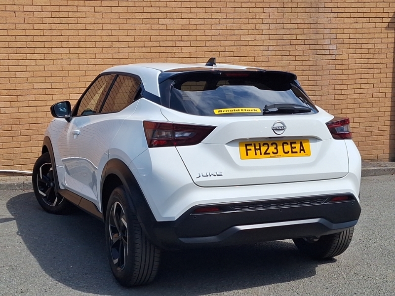 Nissan Juke 1.0 Dig-t 114 N-connecta White #2