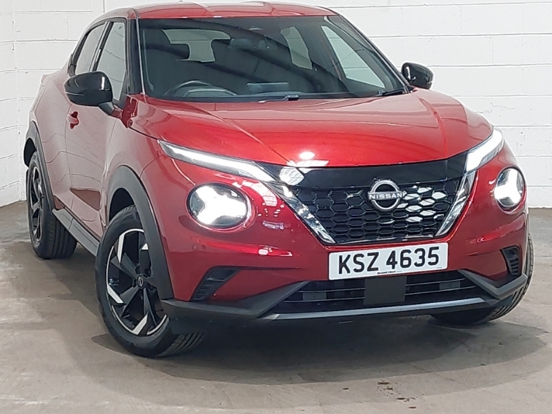 Nissan Juke 1.6 Hybrid N-connecta Red