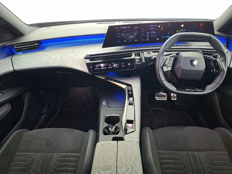 Peugeot 3008 157Kw Gt 73Kwh Black #3