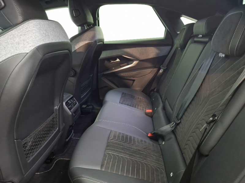 Peugeot 3008 157Kw Gt 73Kwh Black #6