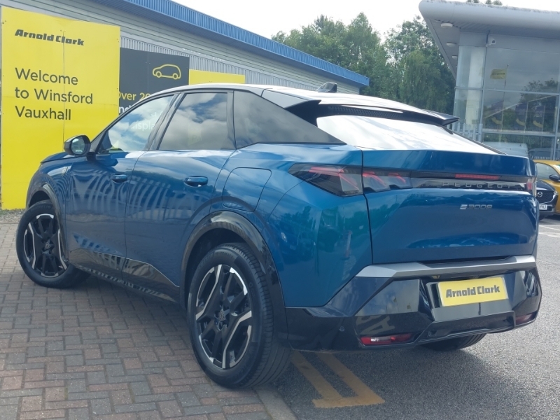 Peugeot 3008 Peugeot 3008 1.2 Hybrid Gt Suv Hybrid E Black #2