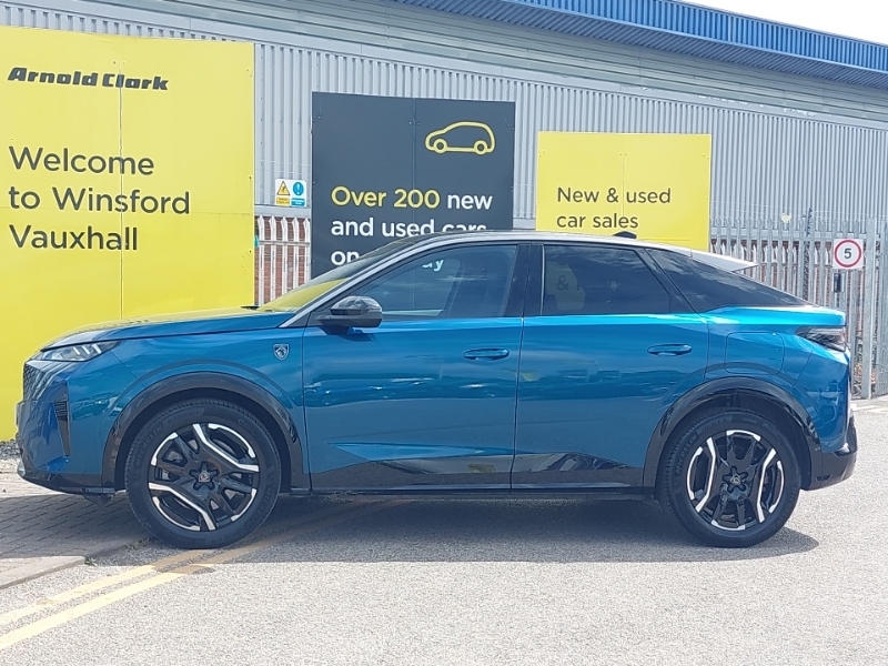 Peugeot 3008 Peugeot 3008 1.2 Hybrid Gt Suv Hybrid E Black #4