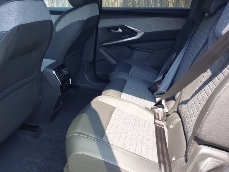 Peugeot 5008 1.2 Hybrid 145 Allure E-dsc6 Grey #6
