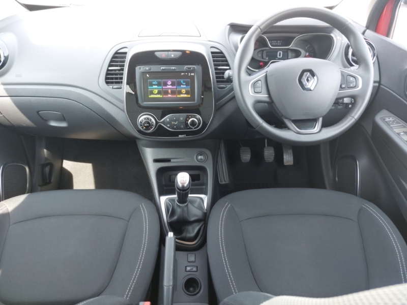 Renault Captur 0.9 Tce 90 Iconic SK69ZVA Red #3