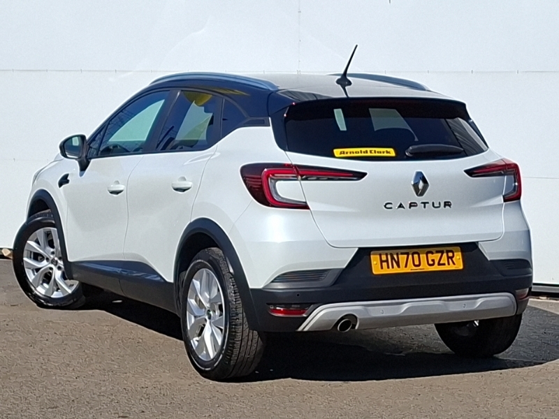 Renault Captur 1.3 Tce 130 Iconic White #2