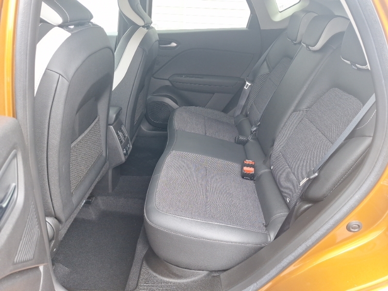 Renault Captur 1.3 Tce 140 Se Edition Edc Orange #6