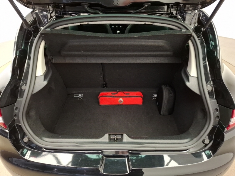 Renault Clio Red #18
