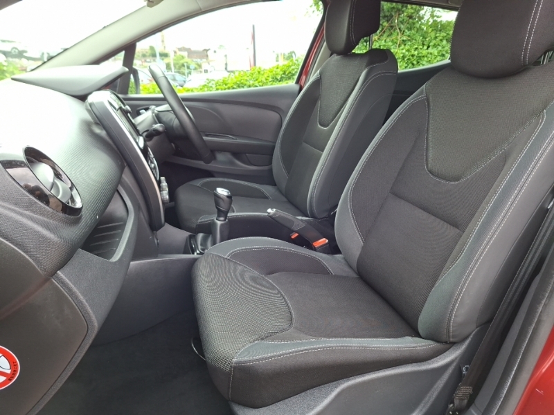 Renault Clio 1.2 16V Dynamique Nav Red #5