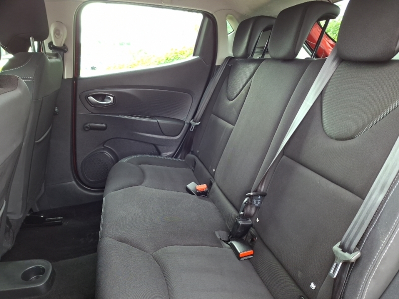 Renault Clio 1.2 16V Dynamique Nav Red #6