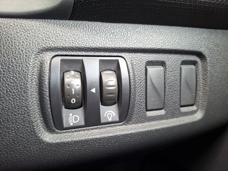 Renault Clio Dynamique Nav Dci Blue #15