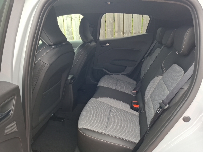 Renault Clio 1.6 E-tech Full Hybrid 145 Techno SC26XEG Grey #6