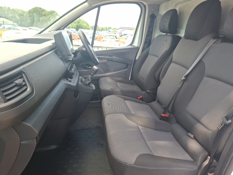 Renault Trafic Sl30 Blue Dci 130 Advance Van White #5