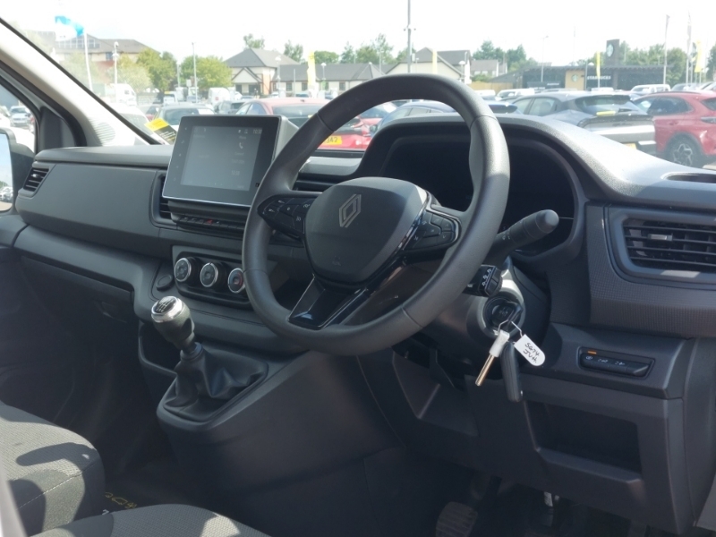 Renault Trafic Ll30 Blue Dci 130 Advance Safety Van White #3