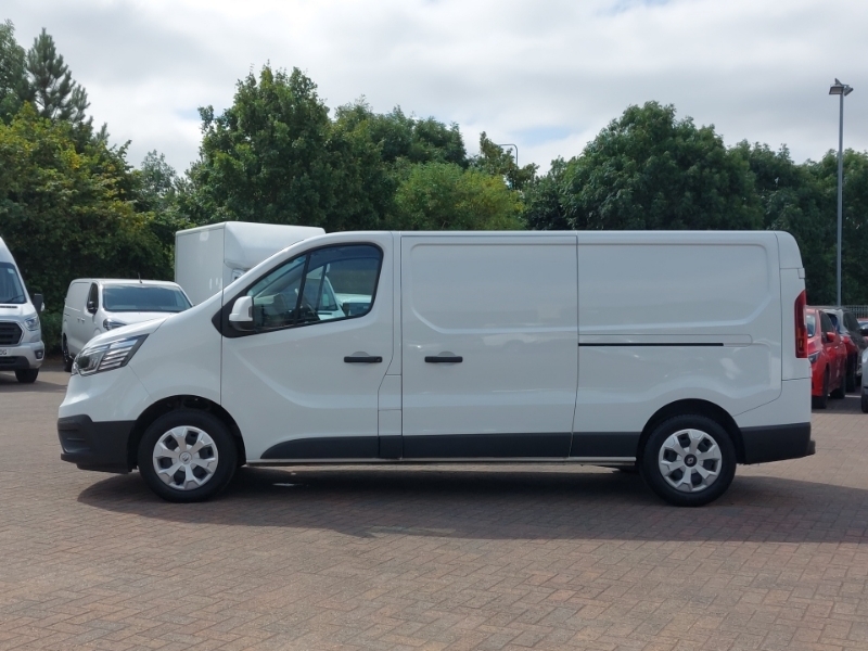 Renault Trafic Ll30 Blue Dci 130 Advance Safety Van White #4